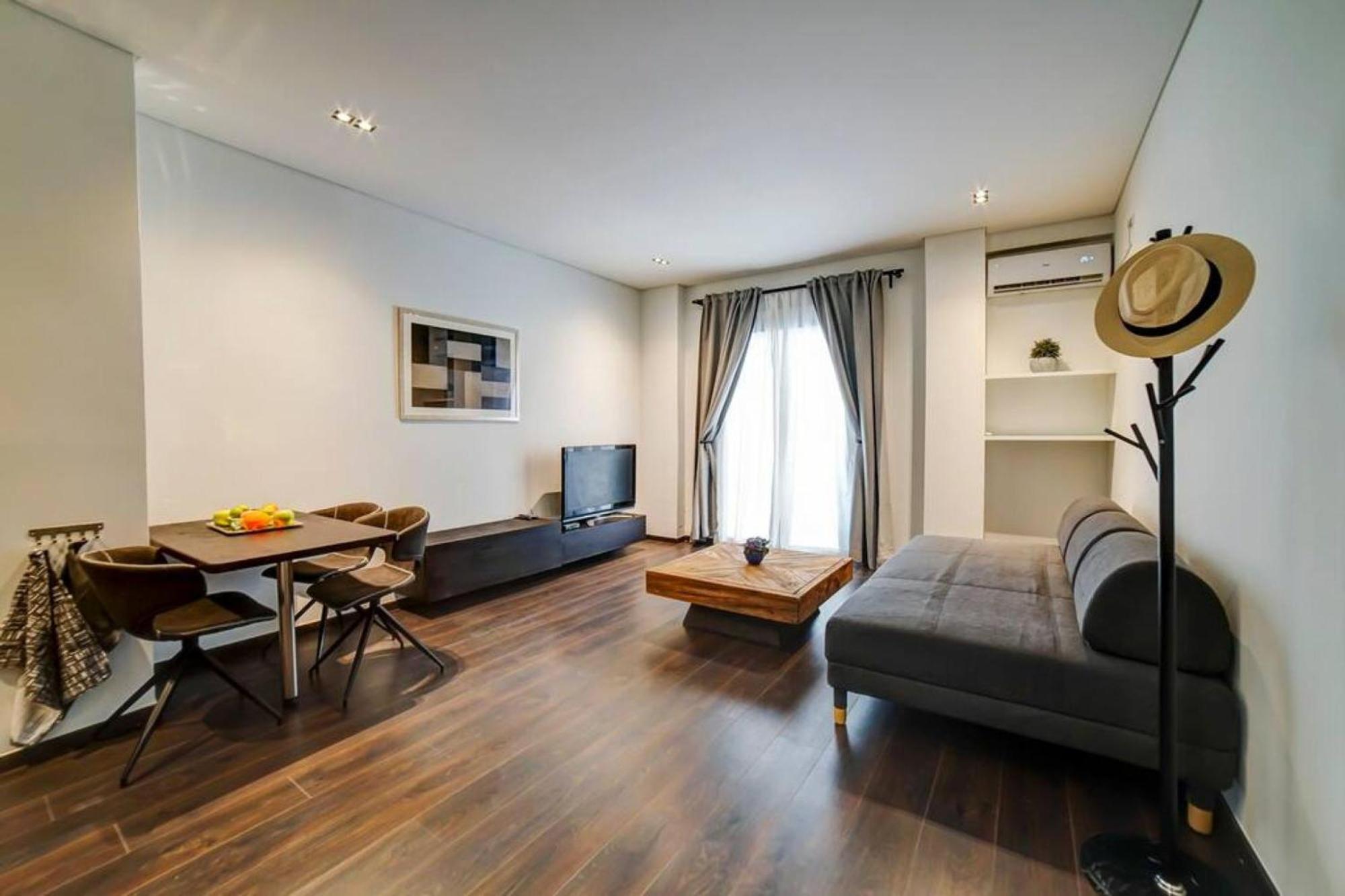 Classy And Stylish Next To Hilton Athens
